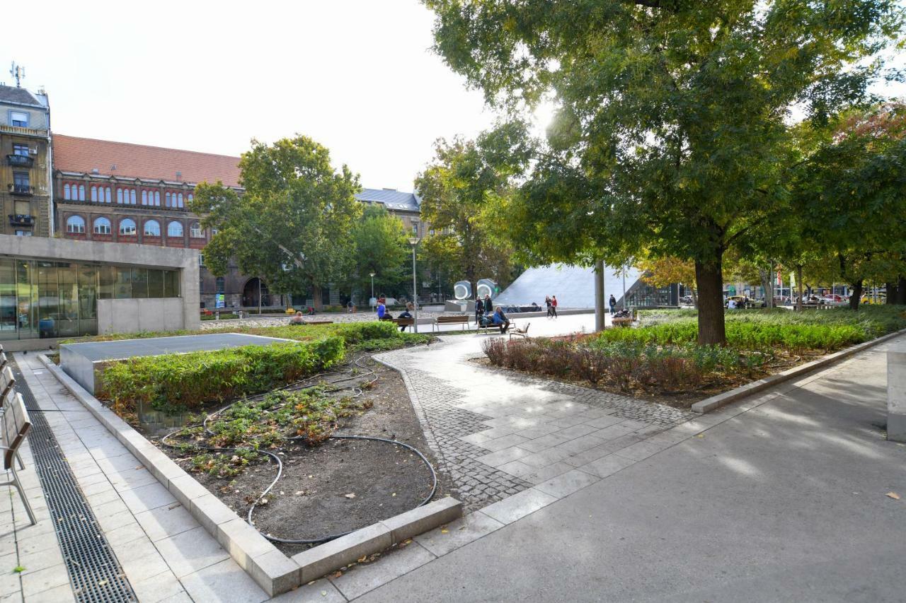 Fireworks Rakoczi - Free Parking - 3 Bedrooms - 2 Bathrooms Boedapest Buitenkant foto